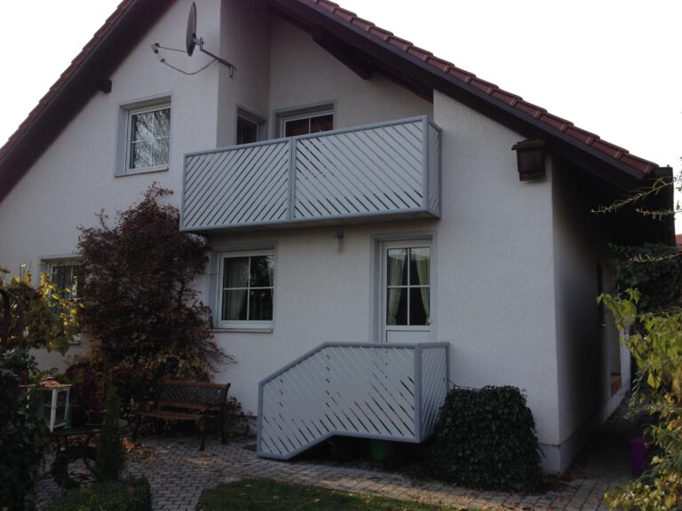 Alubalkon und Treppengeländer Rhein